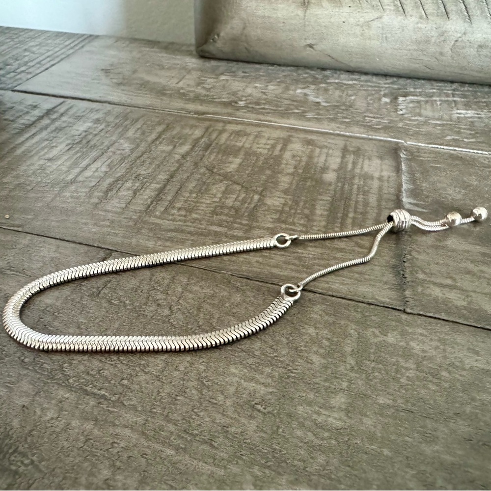 Elegant Silver Adjustable Bracelet